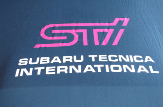 Subaru Impreza WRX STI 2.5T Sport -Factory Fresh-