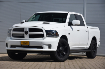 Dodge Ram 1500 5.7 V8 4x4 Crew Cab Sport | Lucht | Mooi |