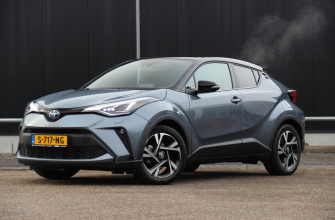 Toyota C-HR 2.0 Hybrid Bi-Tone | Navi | Draadloos Carplay |