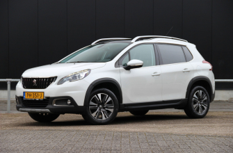 Peugeot 2008 1.2 PureTech GT-line | Panorama dak | Trekhaak |