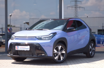 Toyota Aygo X Hybrid 115 pulse Bi tone -Direct Leverbaar-