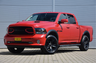 Dodge Ram 1500 5.7 V8 Crew Cab 5'7 Sport | Trekhaak 3500kg |