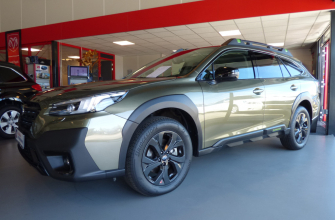 Subaru Outback 2.5i Exclusive Cross Black Framed | Afn. Trekhaak 2.000kg |