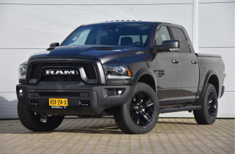 Dodge Ram 1500 5.7 V8 4x4 Crew Cab 5'7 Classic Warlock | LPG | Lederen bekleding | Tonneau |