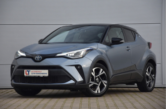 Toyota C-HR 2.0 Hybrid Bi-Tone | Navi | Draadloos Carplay |